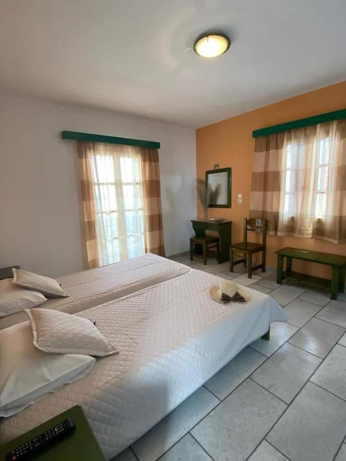 Kapares Studios Agia Anna  Esterno foto
